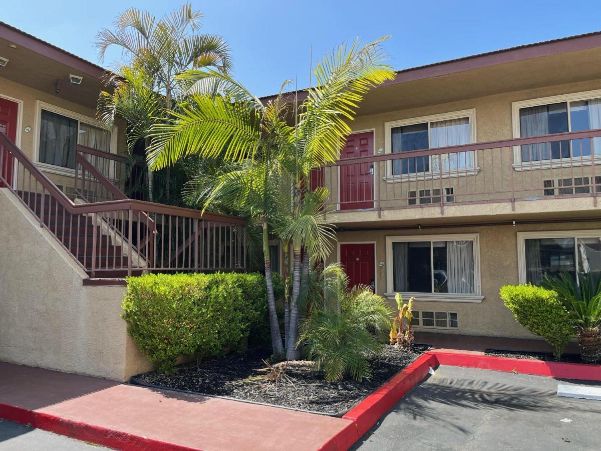 Rivera Inn & Suites Motel Pico Rivera Exterior photo